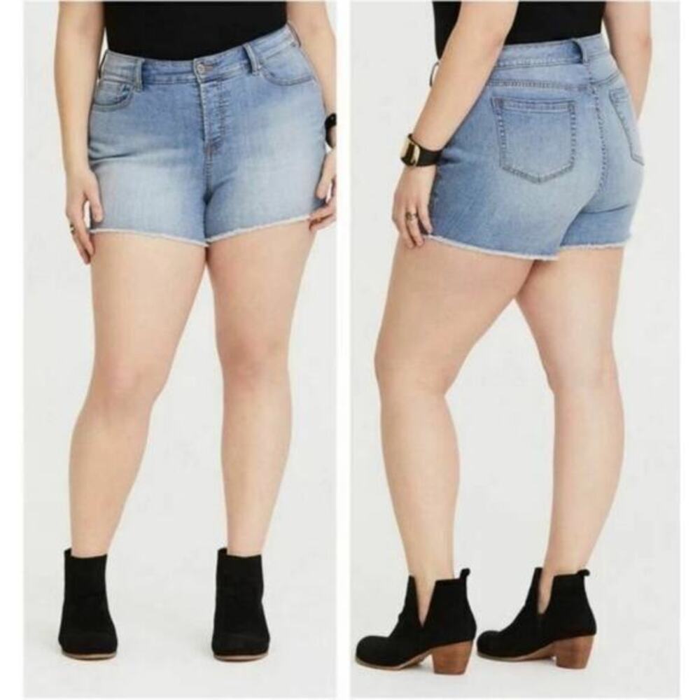 NEW Torrid Hi Rise Vintage Montauk Jean light wash Shorts Women's Plus Size 22